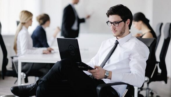 Η καθιστική εργασία ως αιτία οσφυϊκής οστεοχόνδρωσης